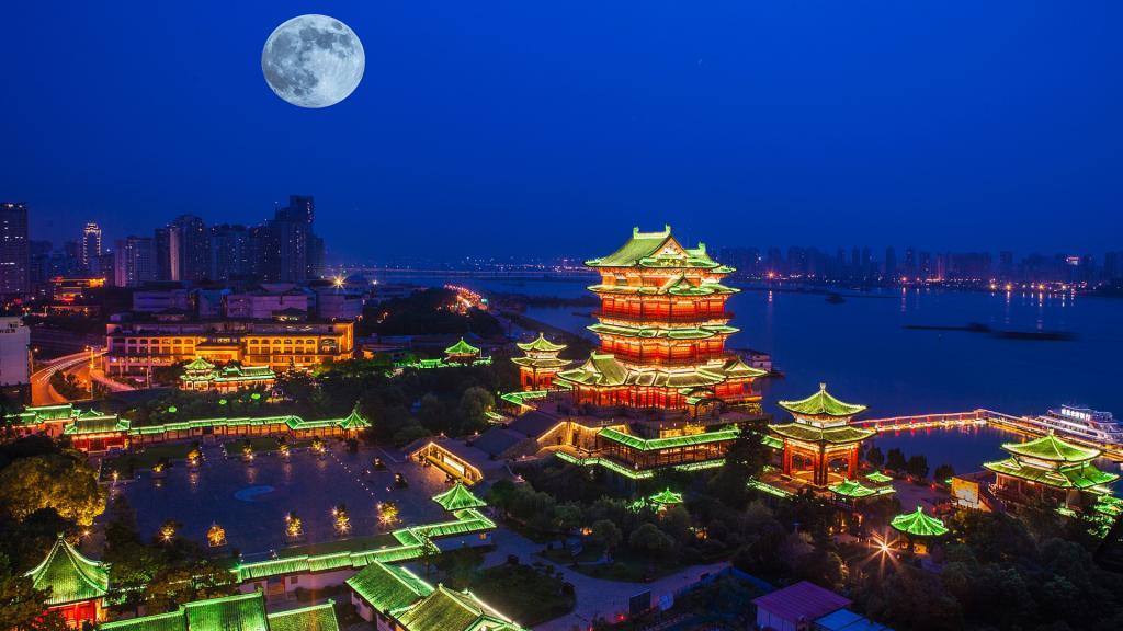南昌夜场招聘模特,南昌百达翡丽夜总会招聘,生意每天爆满